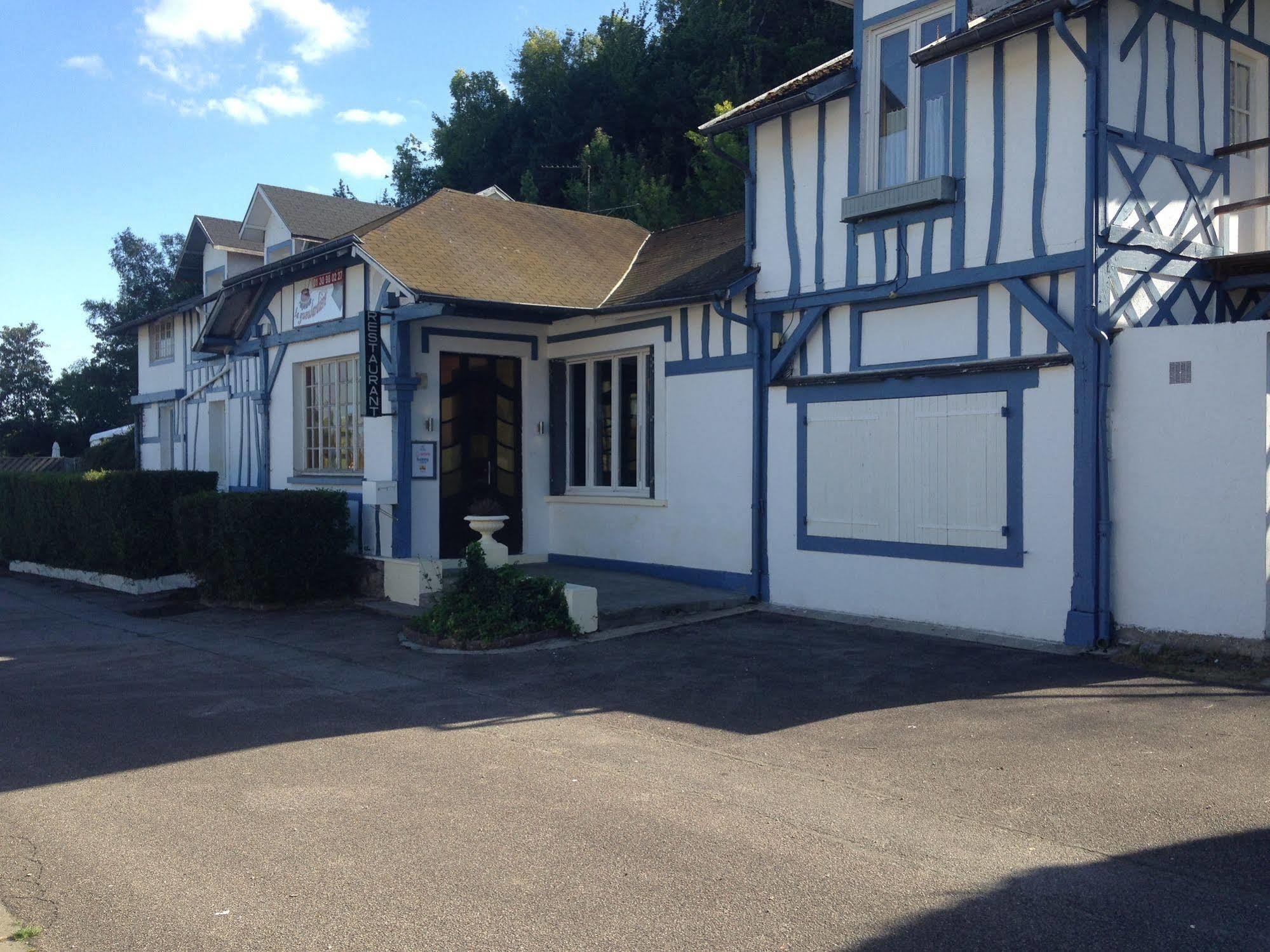 La Gueulardiere Bed & Breakfast Vernon  Bagian luar foto