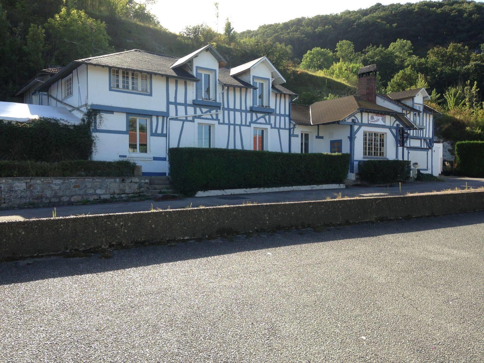 La Gueulardiere Bed & Breakfast Vernon  Bagian luar foto