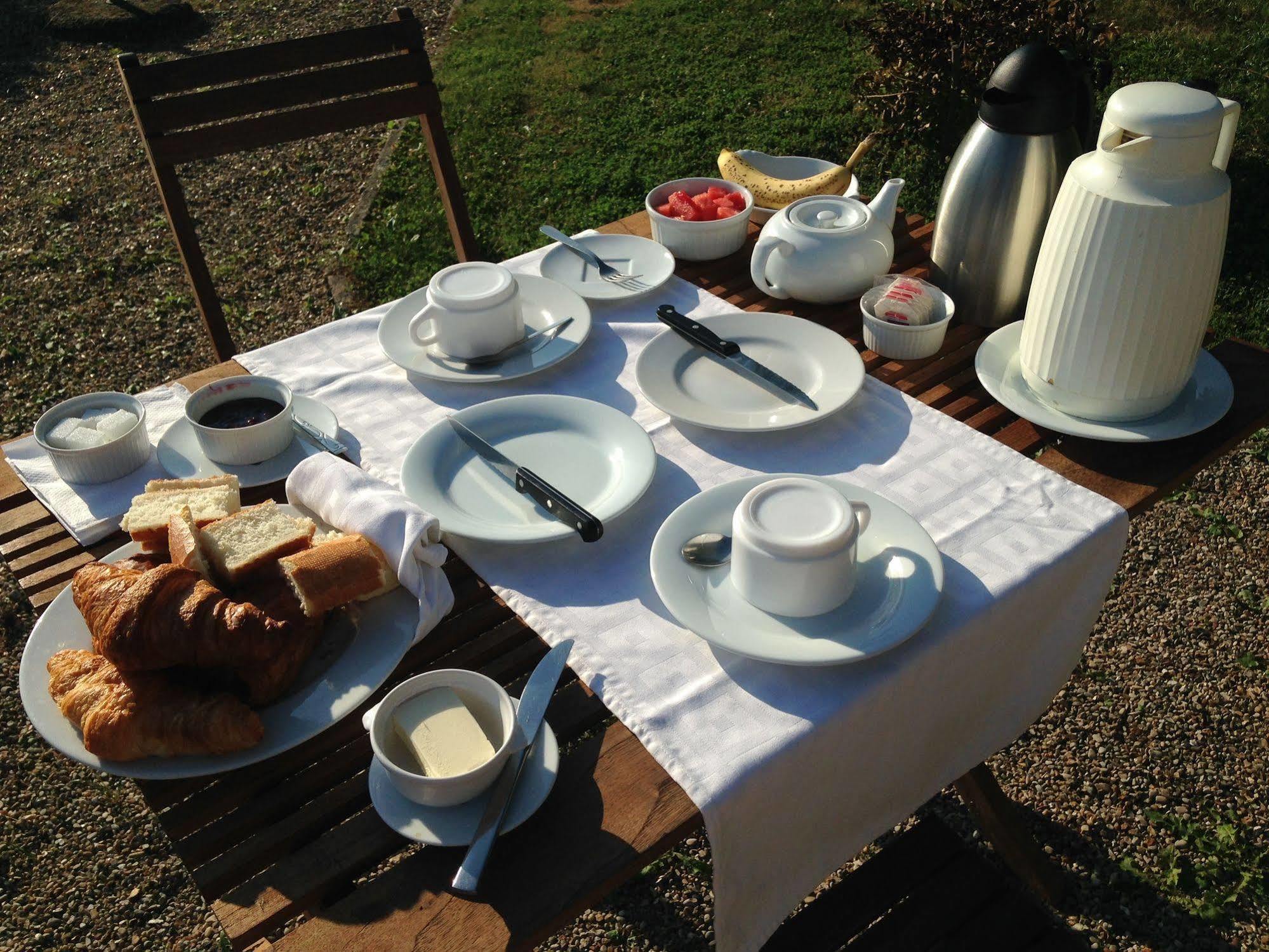 La Gueulardiere Bed & Breakfast Vernon  Bagian luar foto